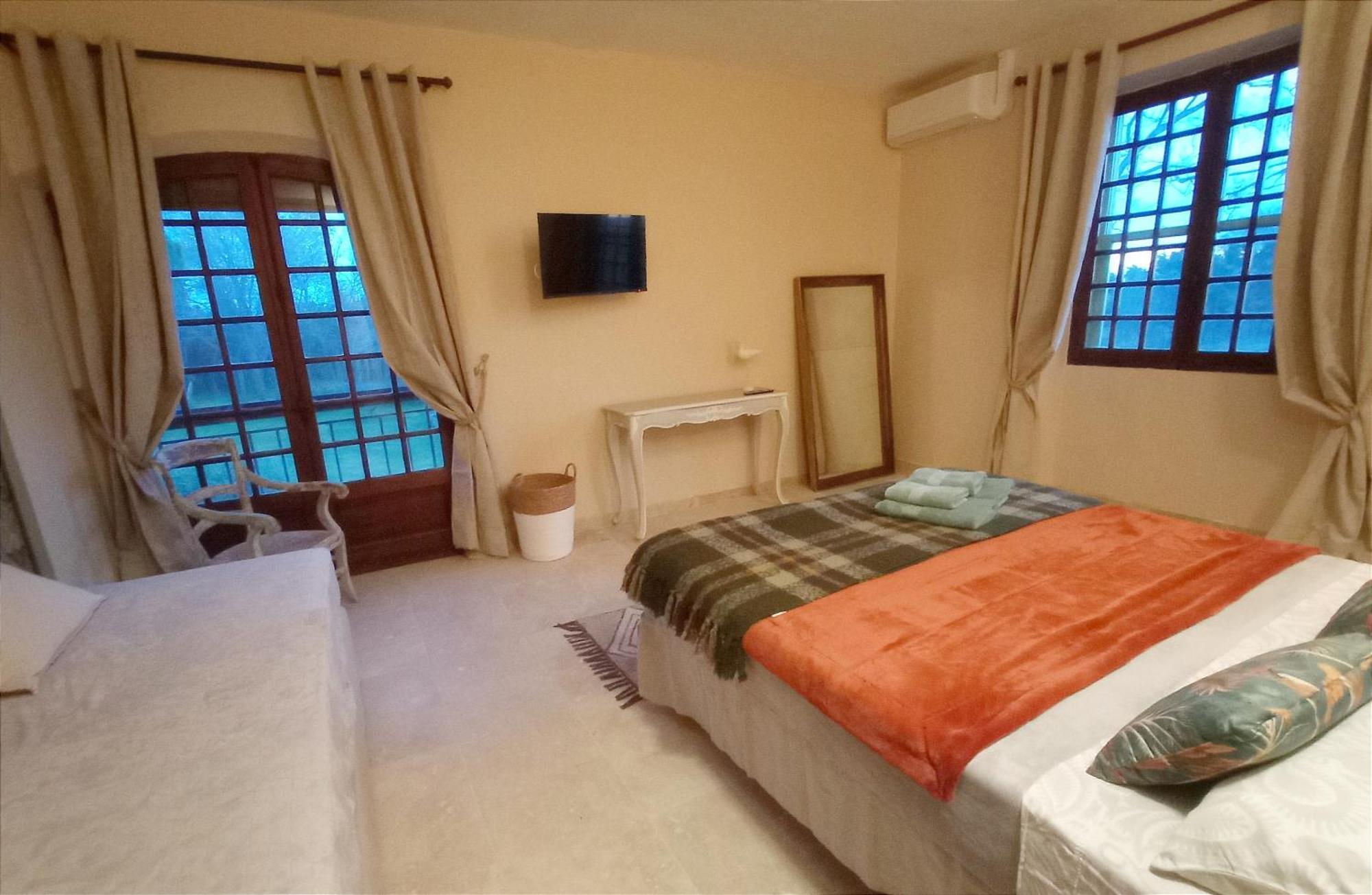 Le Mas Neuf 1752 Arles Ngoại thất bức ảnh