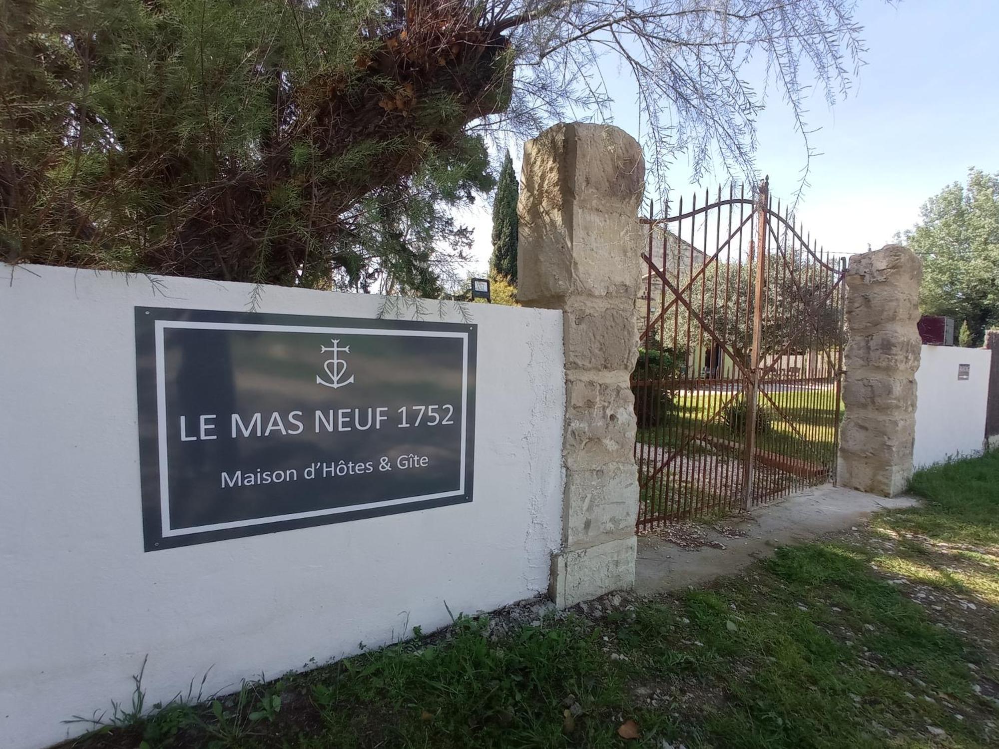 Le Mas Neuf 1752 Arles Ngoại thất bức ảnh